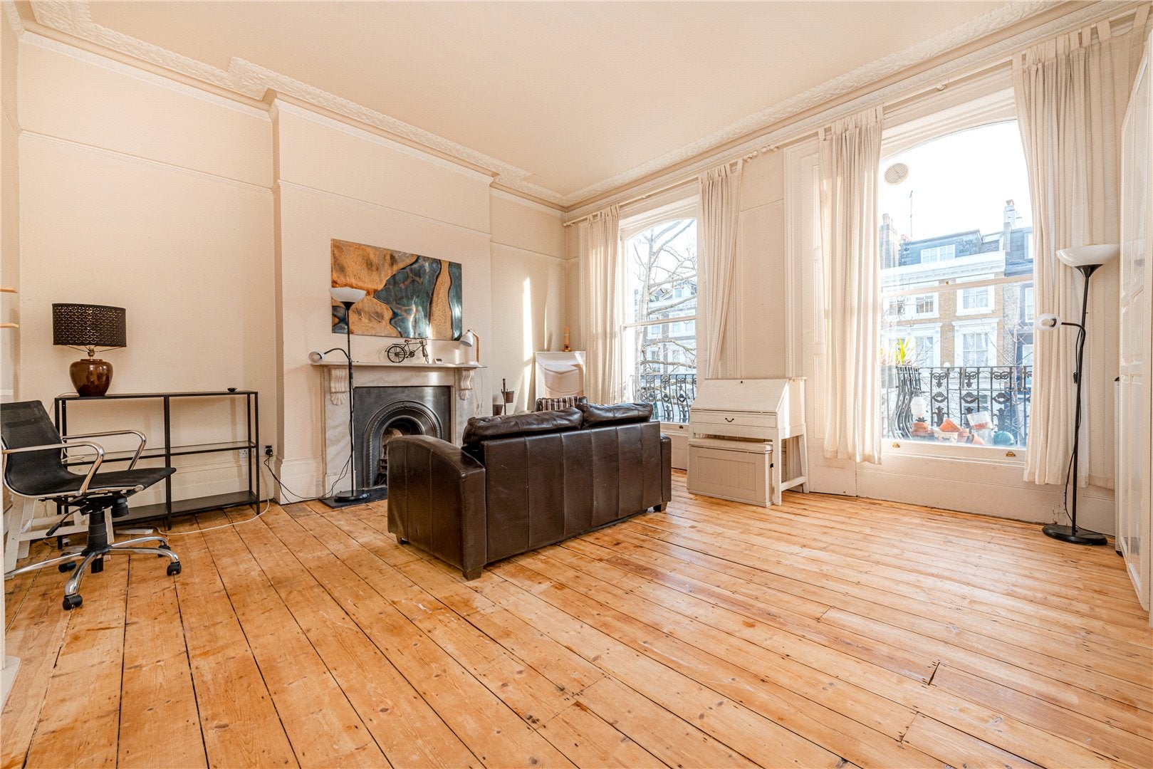 Flat Blenheim Crescent in Greater London