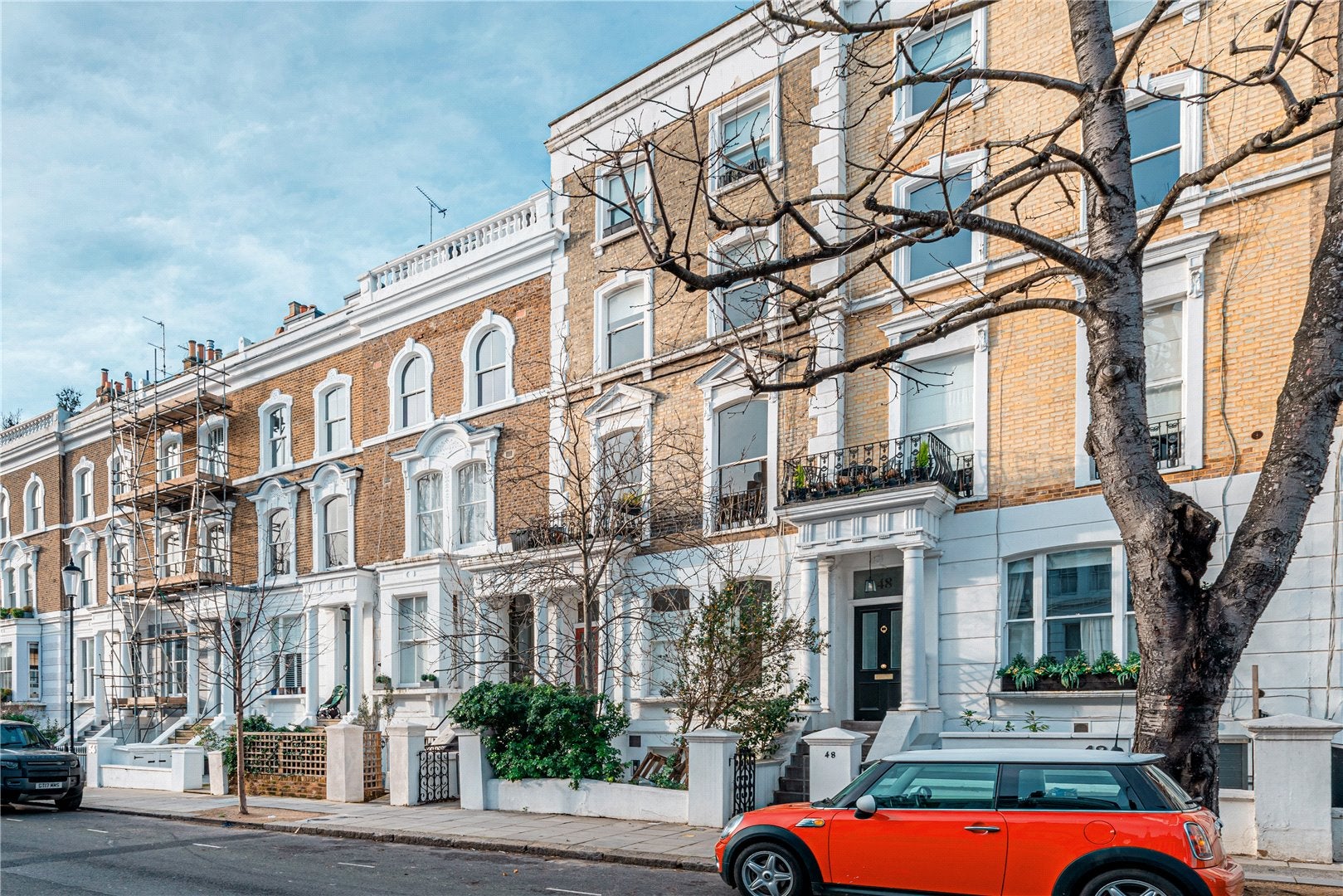 Flat Blenheim Crescent in Greater London