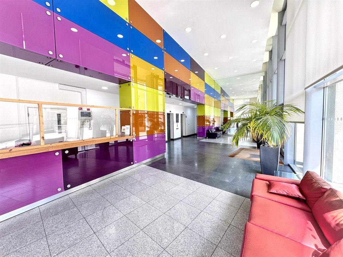 Flat Warton Road in Greater London
