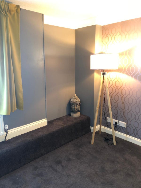 Flat Westcombe Hill in Greater London
