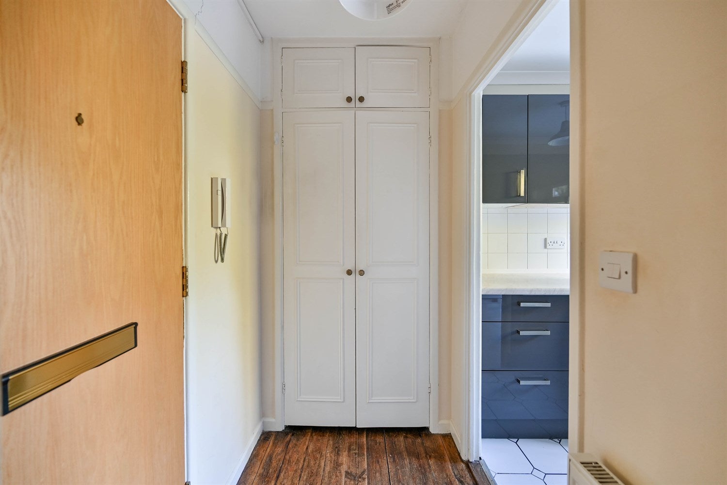Flat Coley Avenue in Reading
