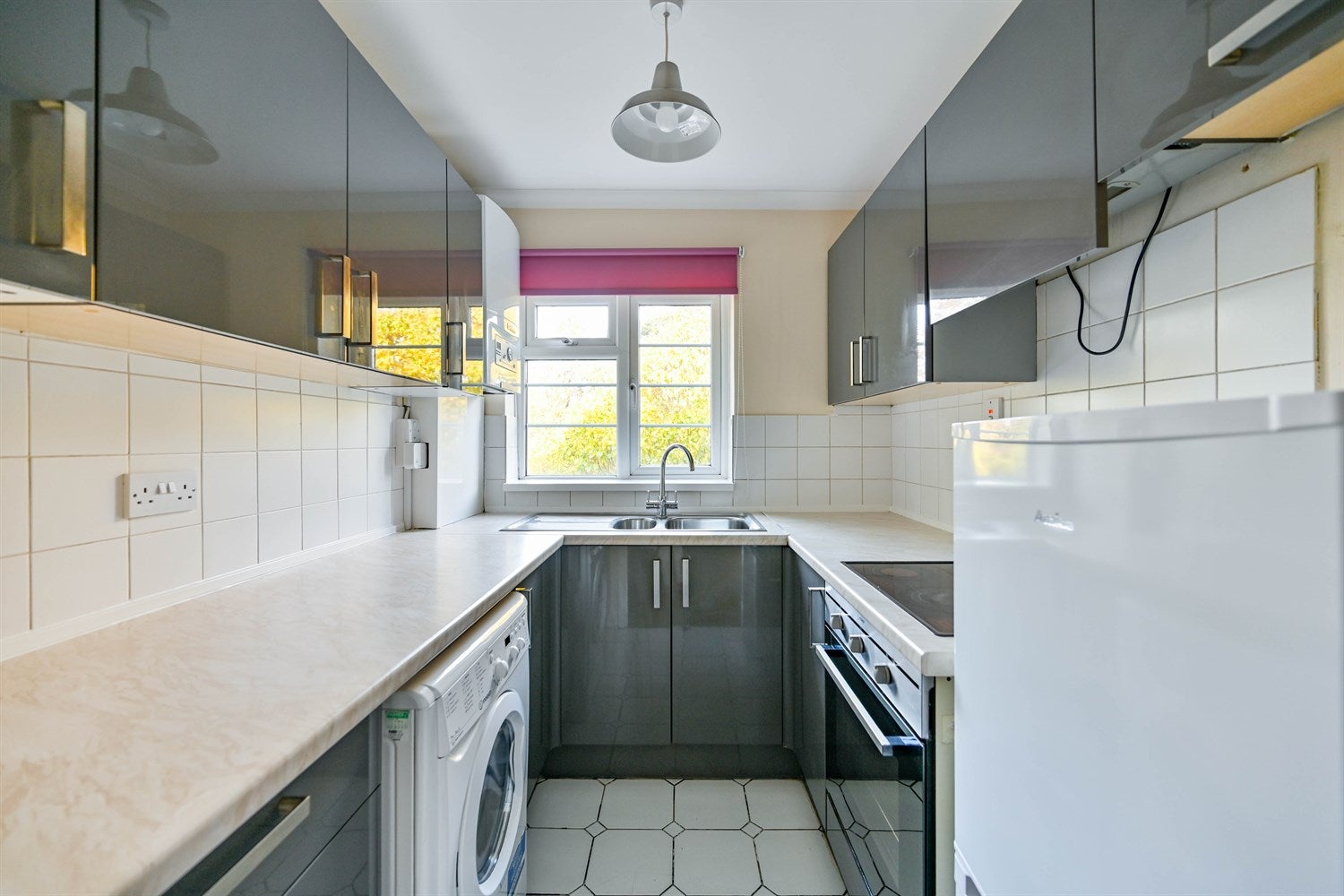 Flat Coley Avenue in Reading