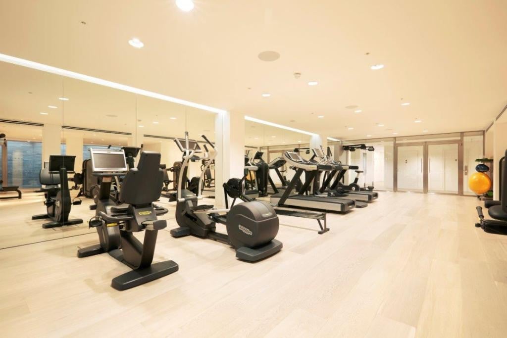 Flat Hatfields in Greater London