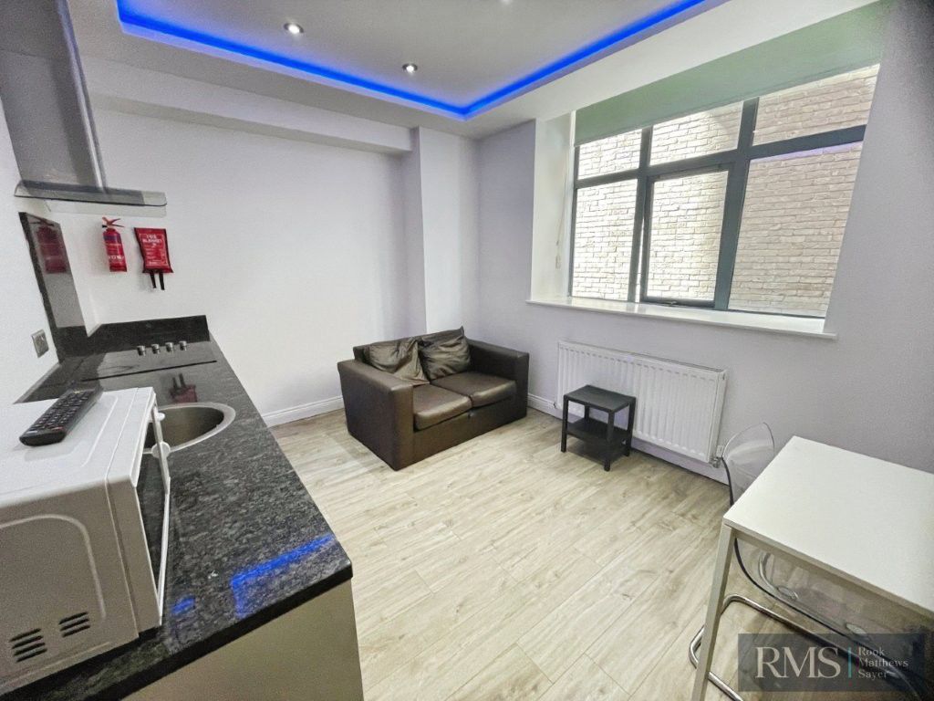 Flat Falconar's Court in Newcastle upon Tyne