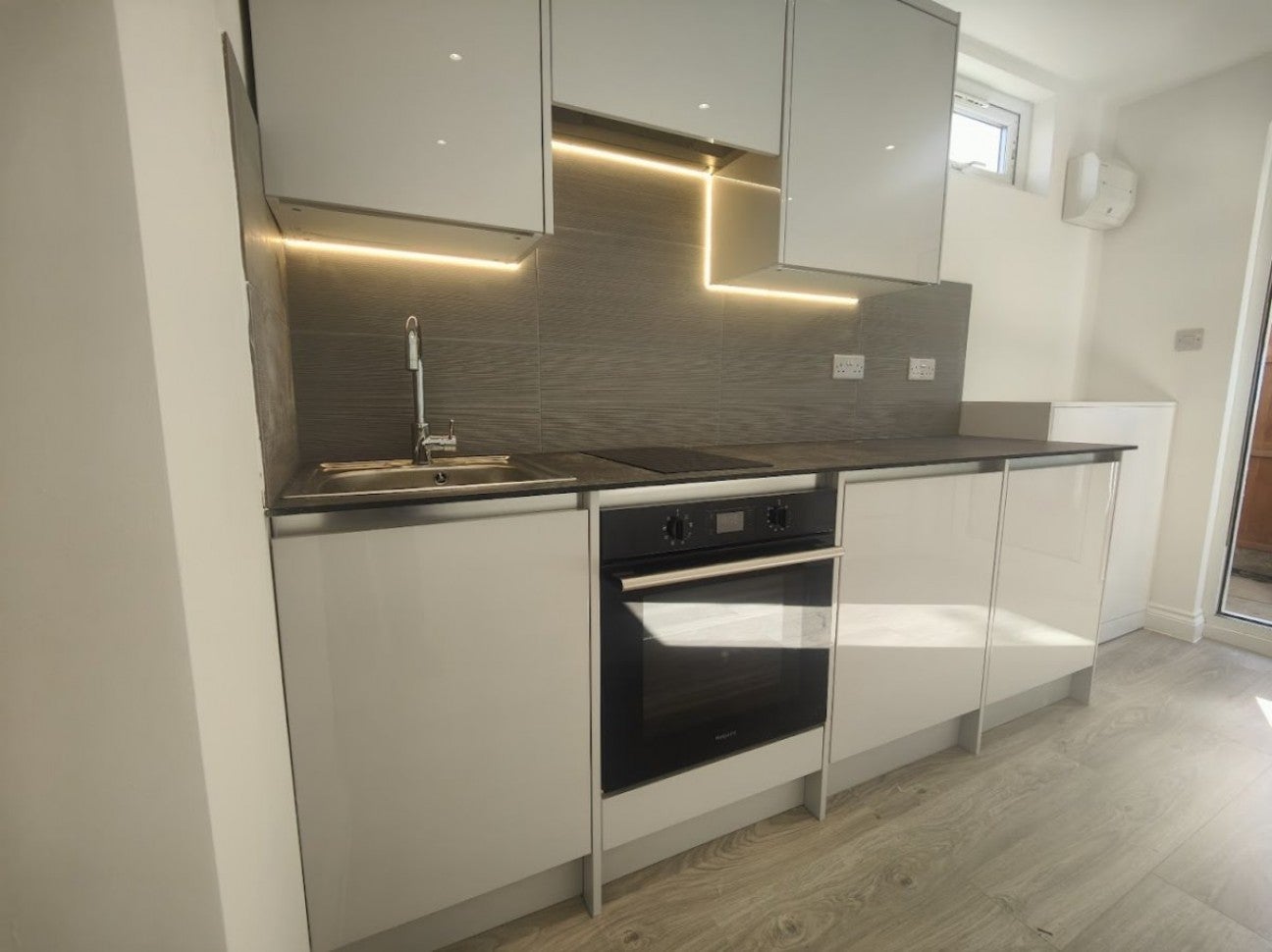 Flat Elmcroft Crescent in Greater London