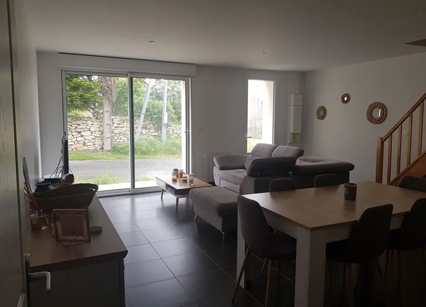 Appartement Chemin de la Seguinière à Pont-l'Abbé-d'Arnoult