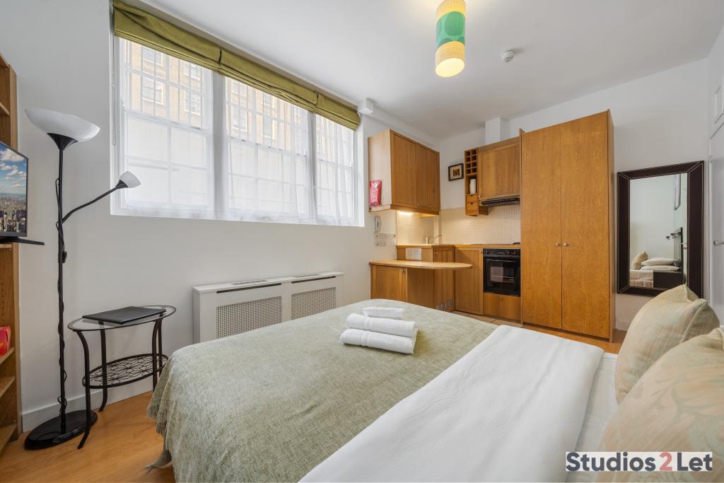 Flat North Gower Street in Greater London