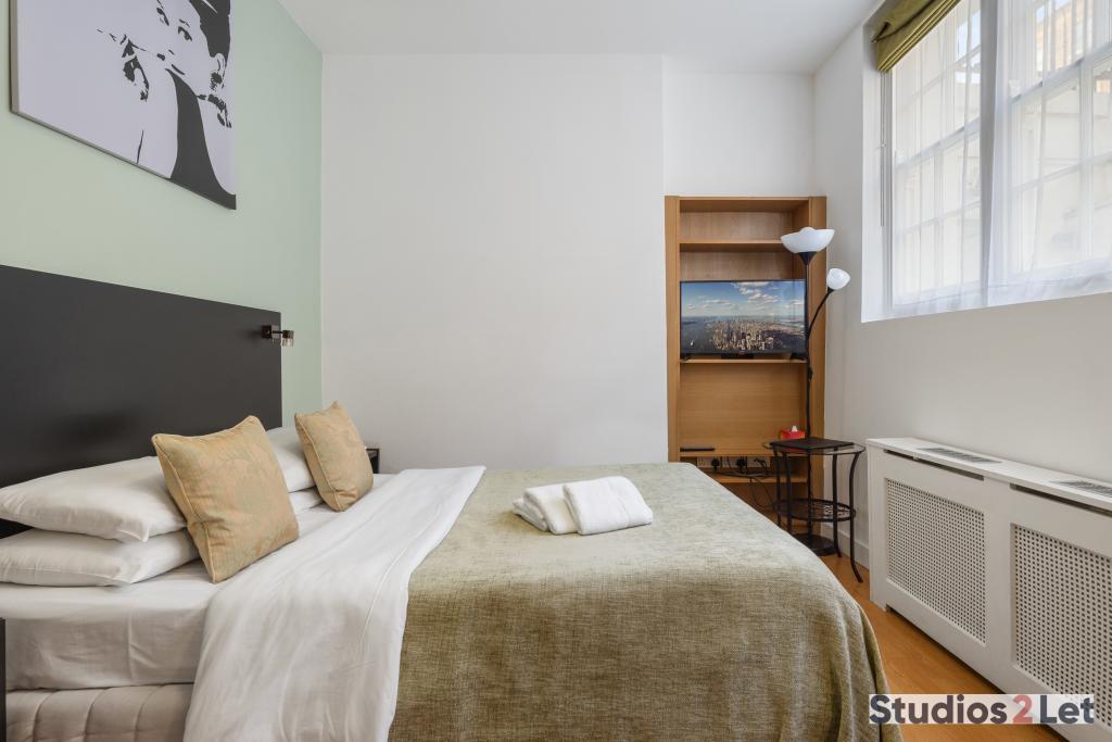 Flat North Gower Street in Greater London