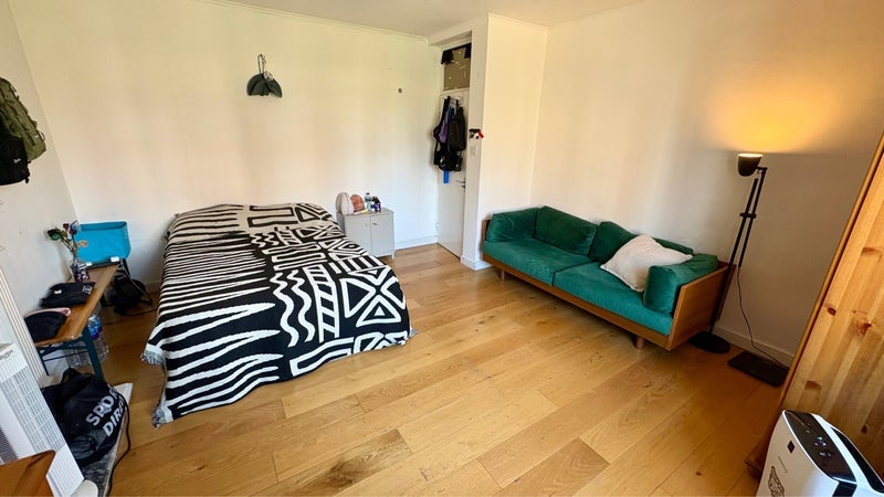 Room Homerton Road in Greater London