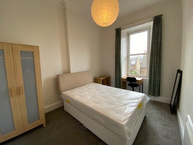 Flat Dalry Road in City of Edinburgh