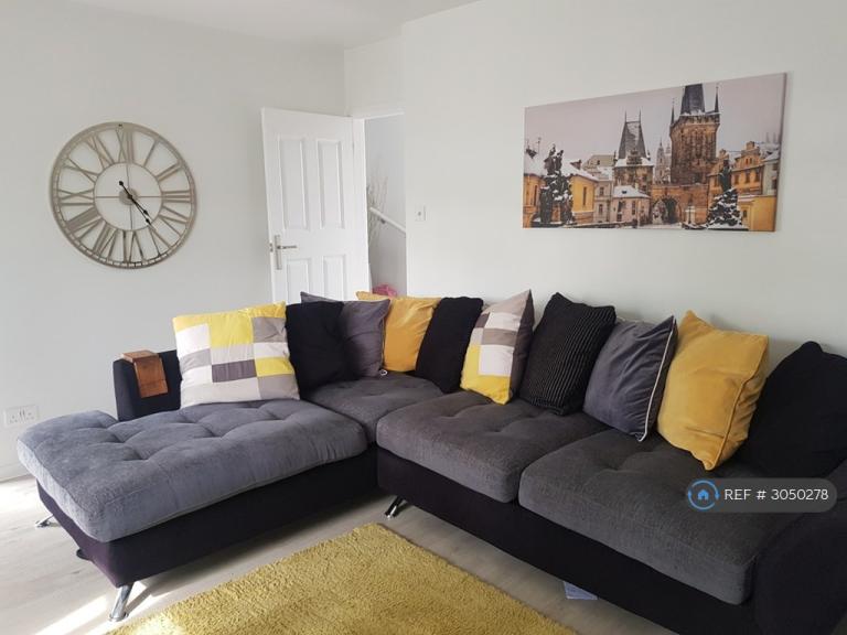 House Derwent Road in Henlow