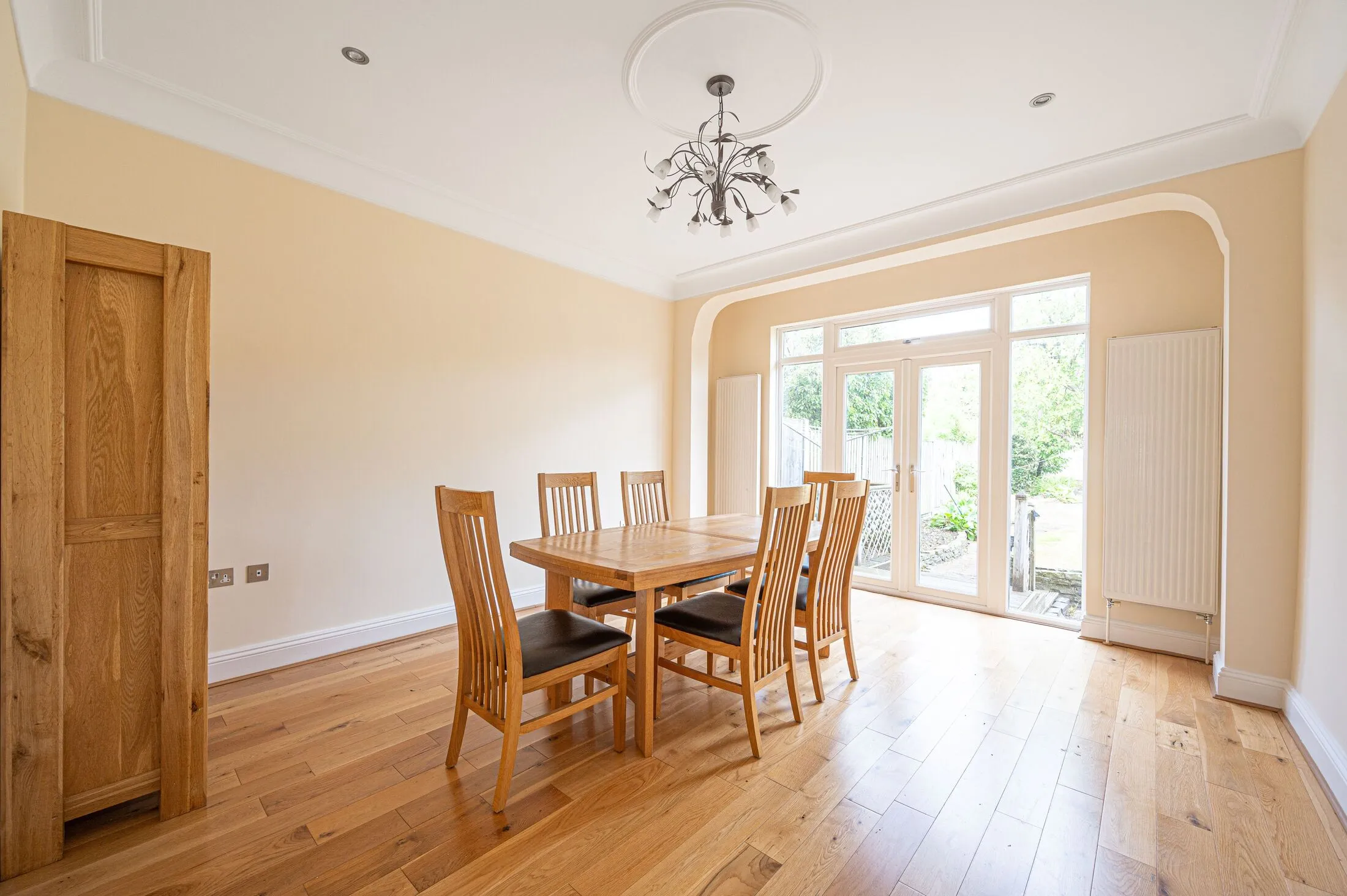 House Ventnor Drive in Greater London