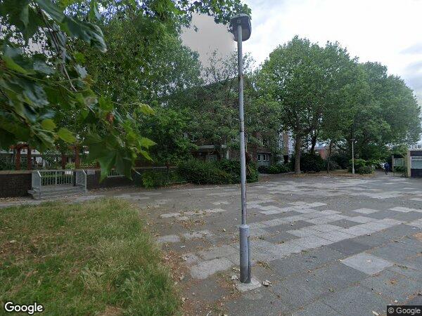 Room Dryden Court in Greater London