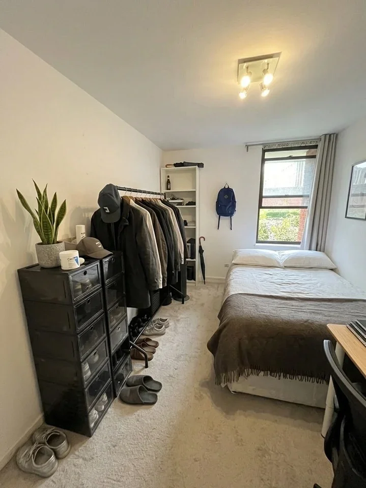 Room Vauxhall Bridge Road in City of Westminster