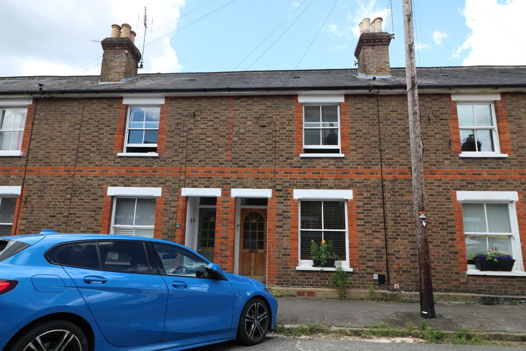 House Howard Road in Mole Valley