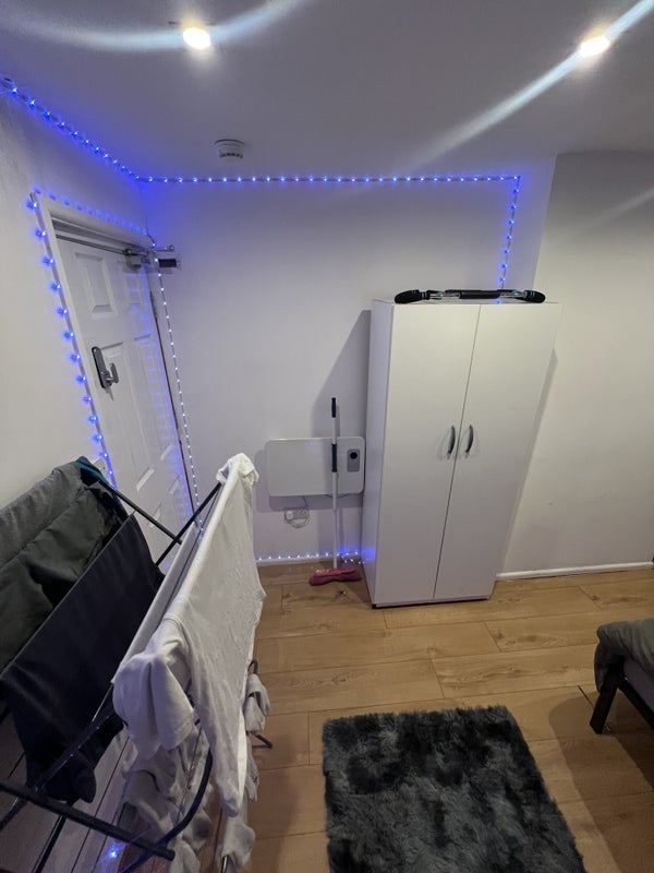 Room Chester Road in Greater London