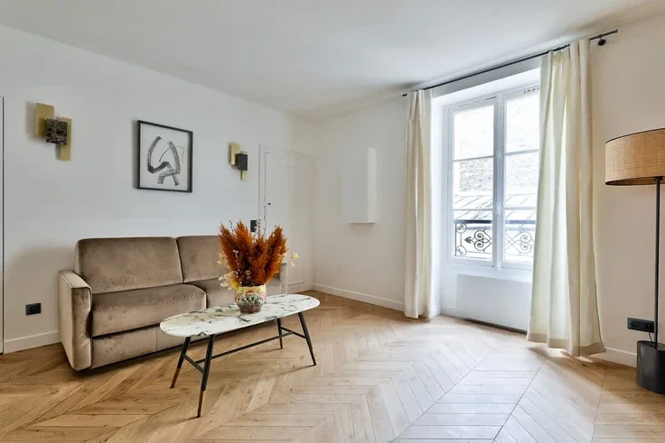 Flat Rue Cler in Paris