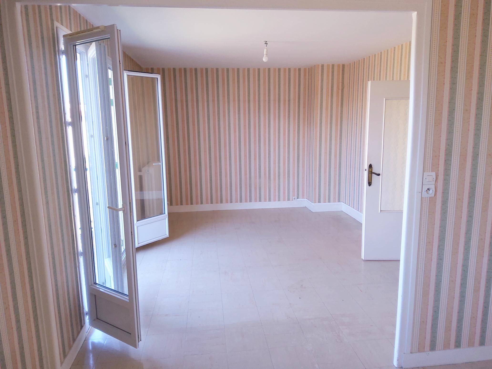 Flat Avenue de la Paix in Cosne-Cours-sur-Loire