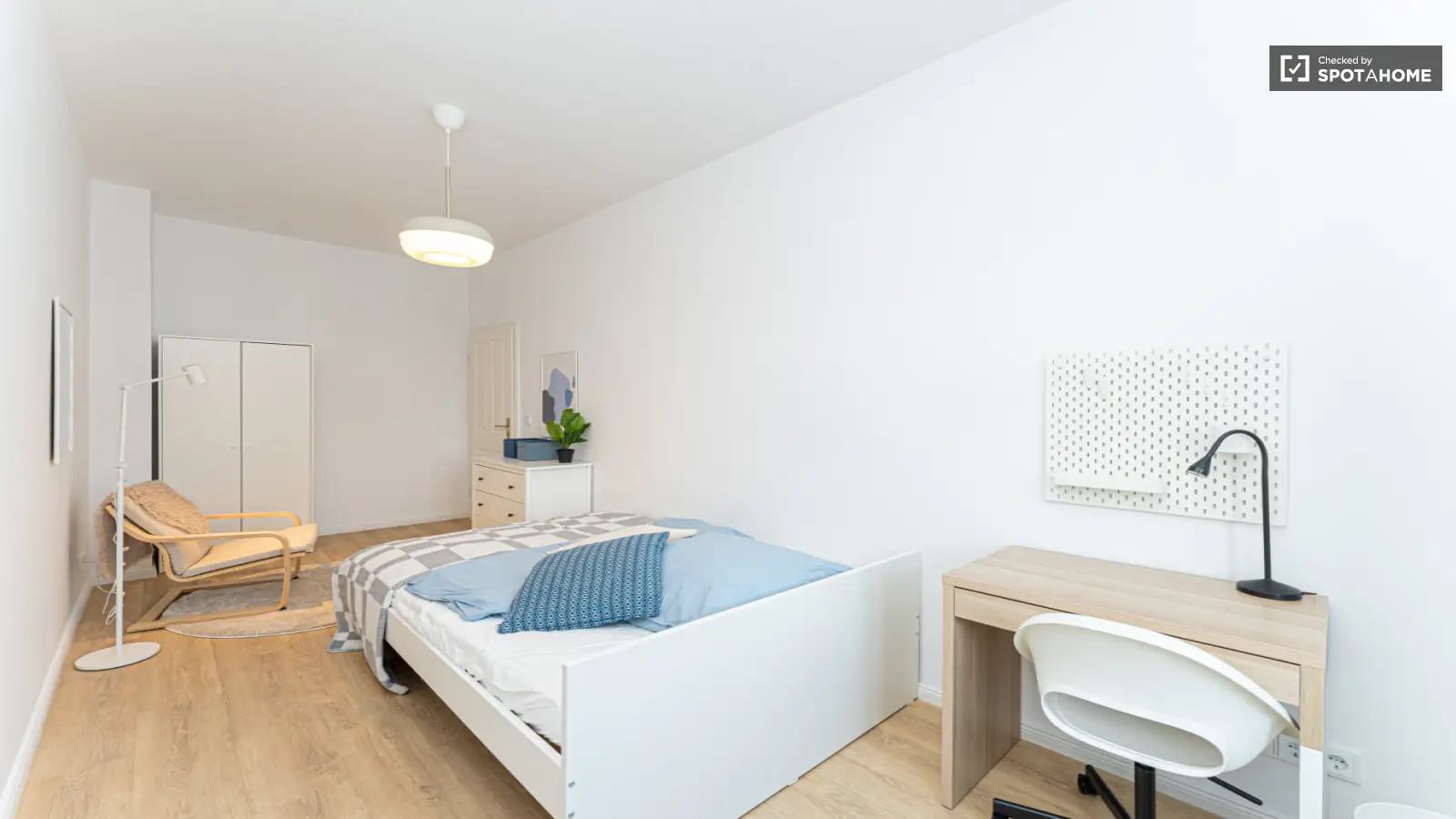 Zimmer Rhinstraße in Berlin