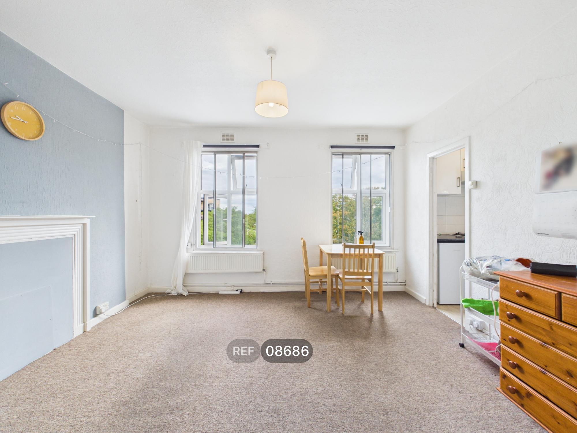 Flat Brixton Hill in Greater London