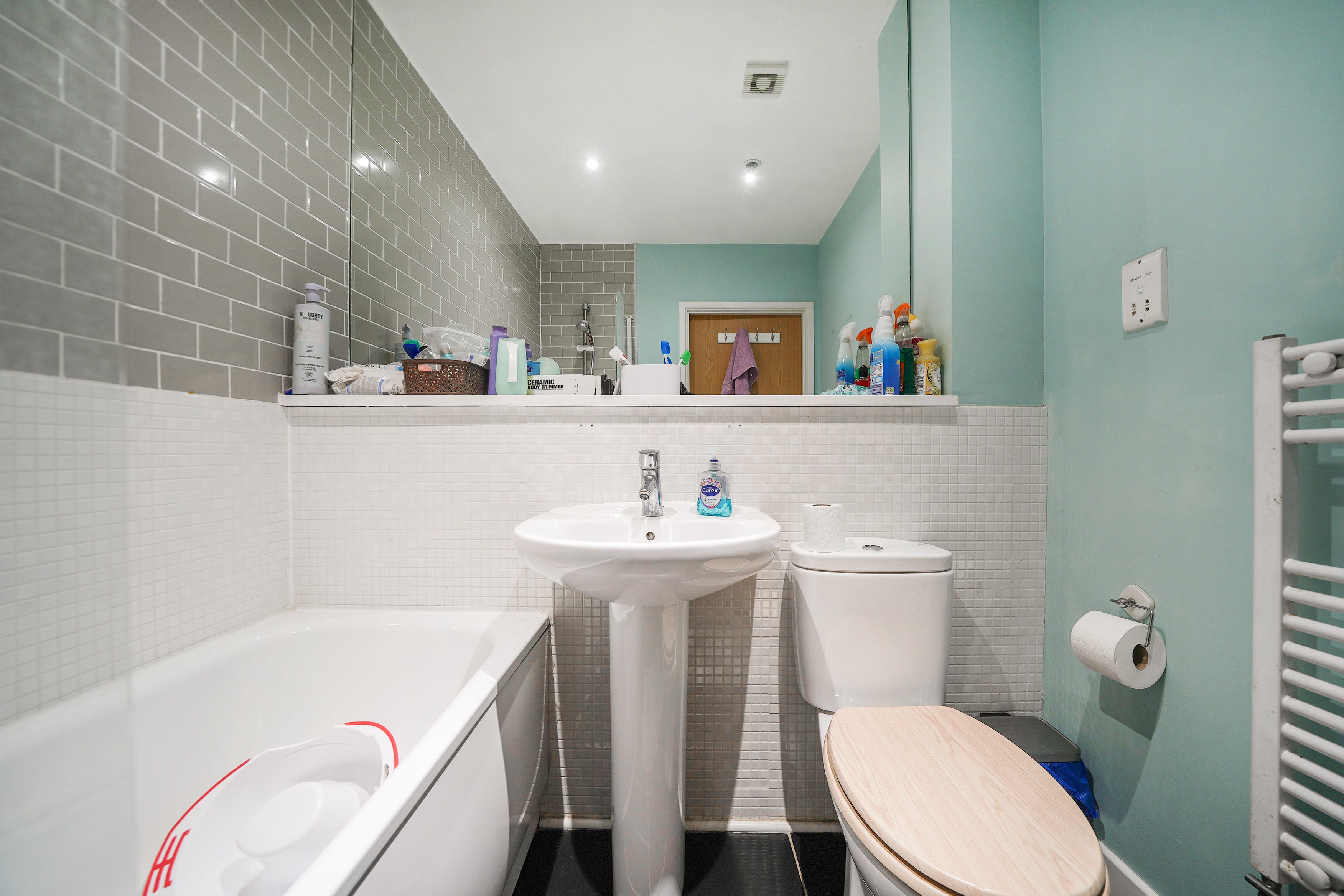 House Academy Place in Greater London