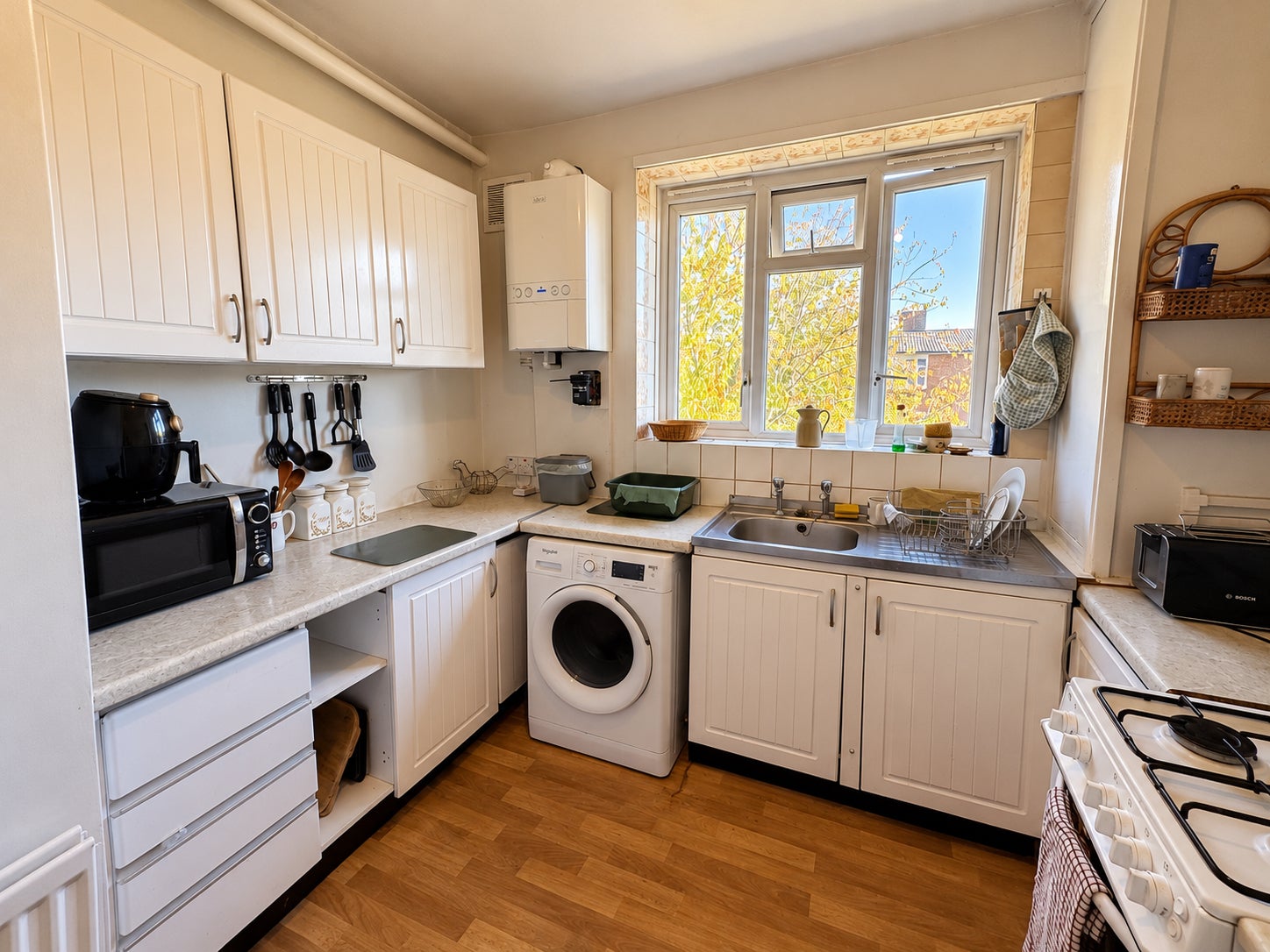 Flat Dounesforth Gardens in Greater London