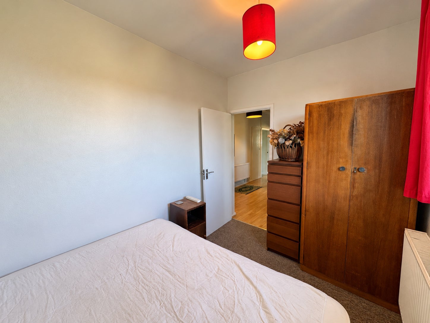 Flat Dounesforth Gardens in Greater London