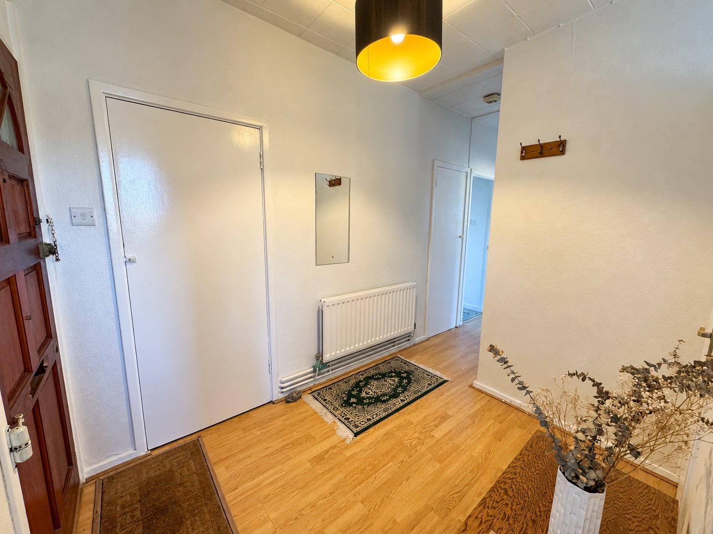 Flat Dounesforth Gardens in Greater London