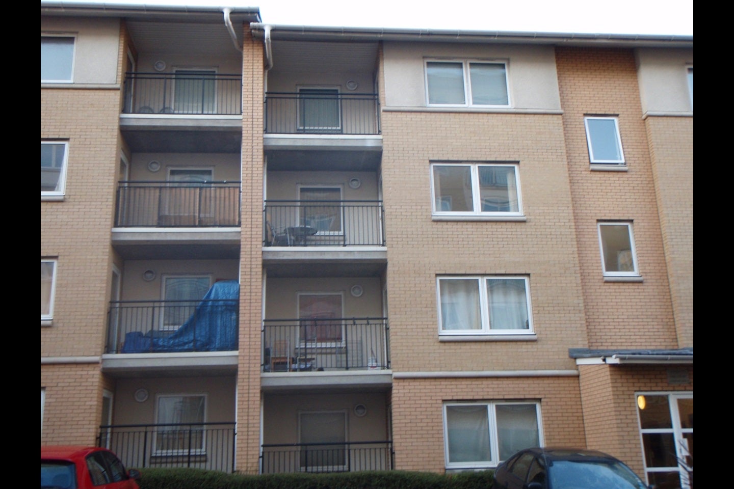 Flat Newport Avenue in Greater London
