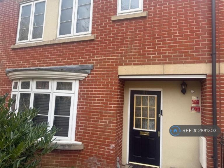 Room Chandos Court in Greater London
