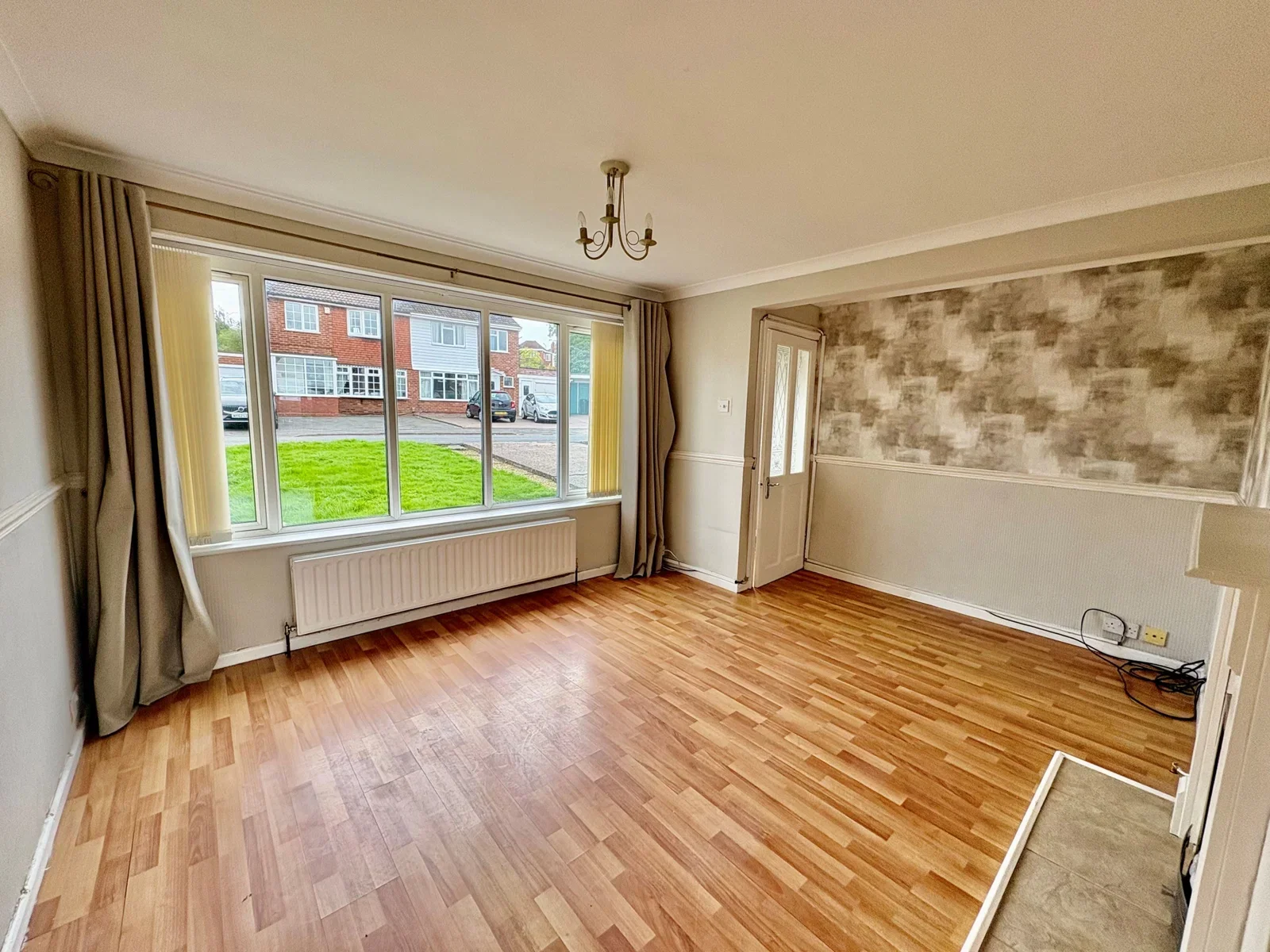 House Kendall Rise in Dudley