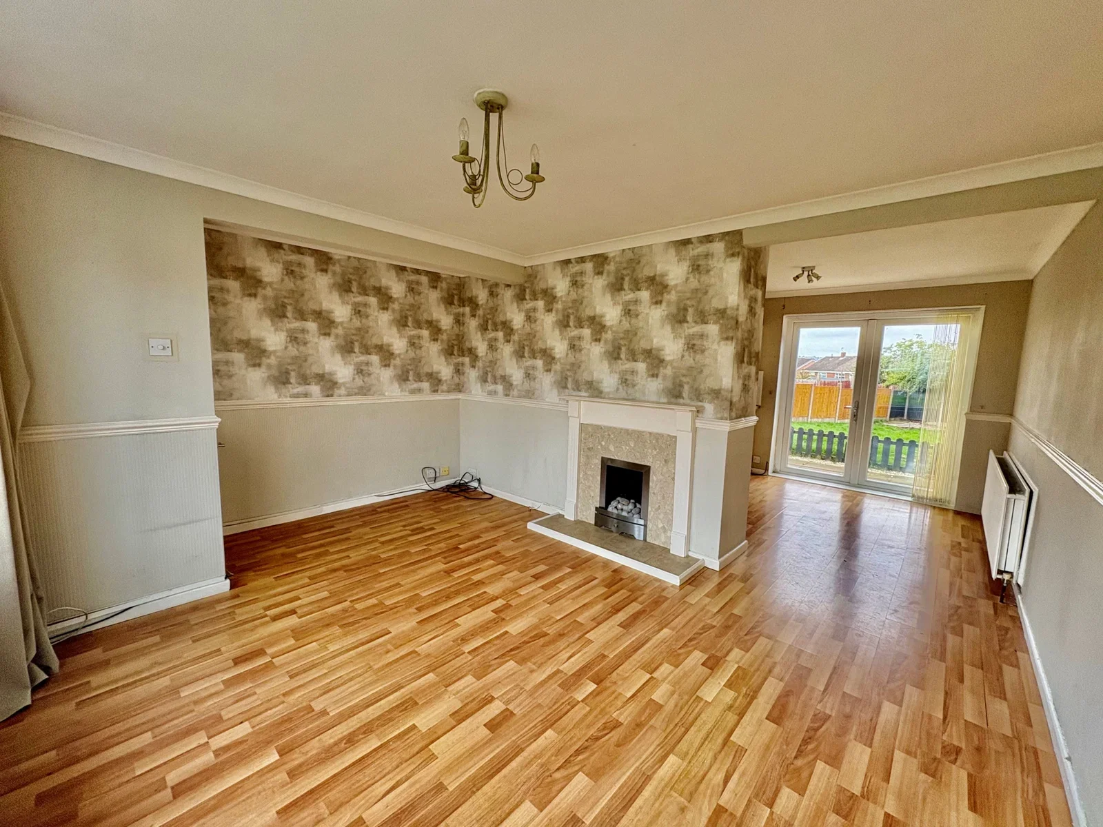 House Kendall Rise in Dudley