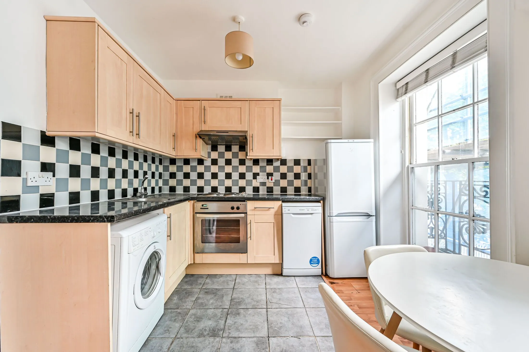 Flat Brixton Road in Greater London