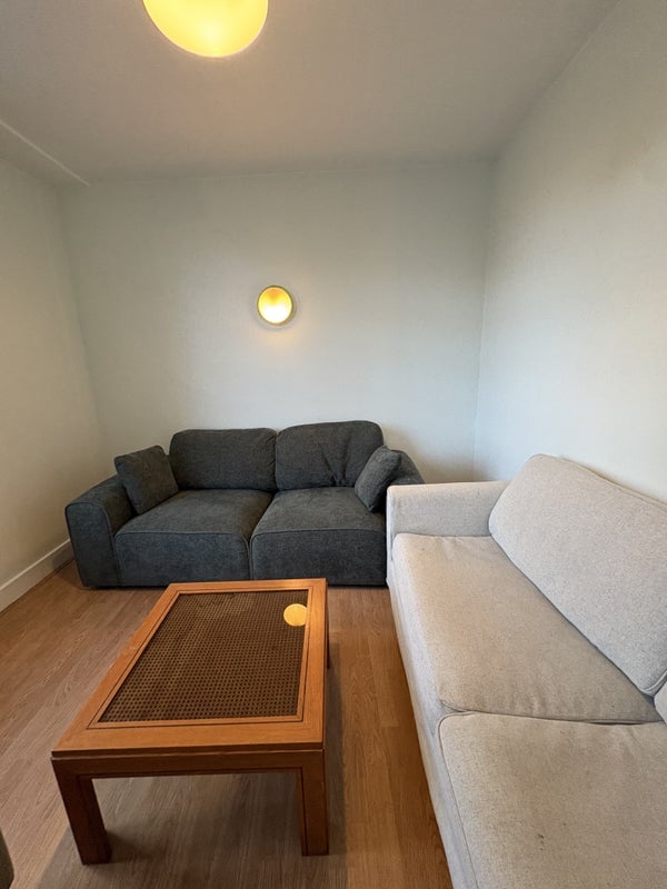 Room High Street in Greater London