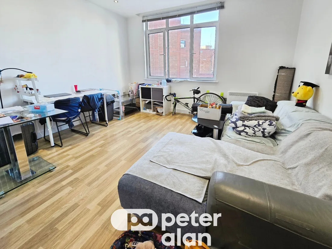 Flat Princess Way in Swansea