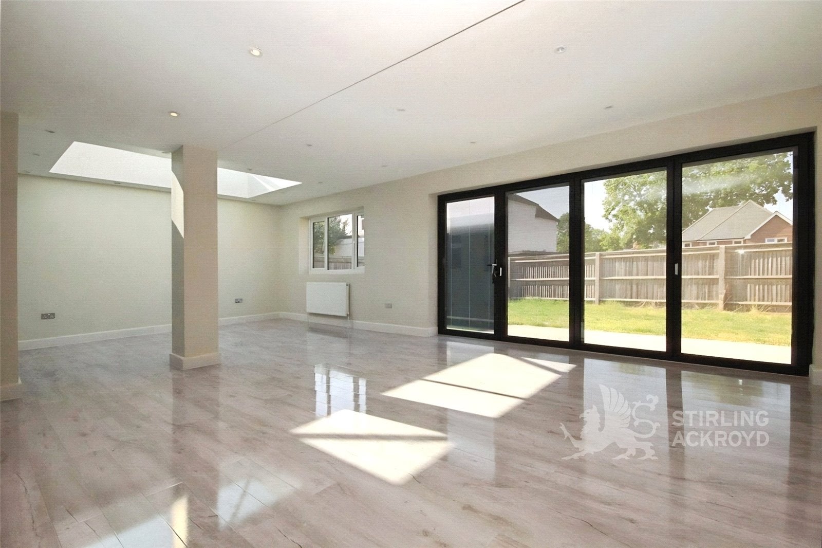 Flat Aldershot Road in Guildford