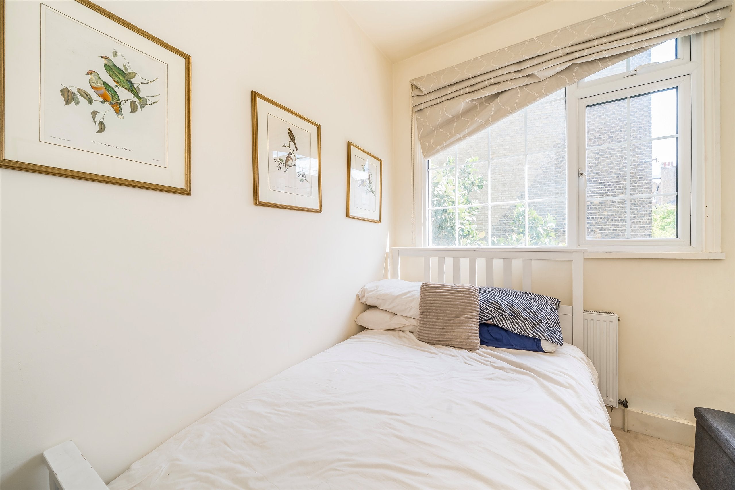 Flat Redcliffe Place in Greater London