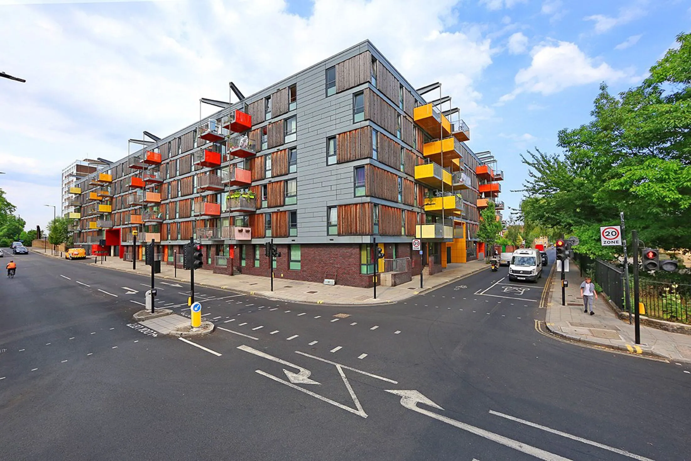 Flat Queensbridge Road in Greater London