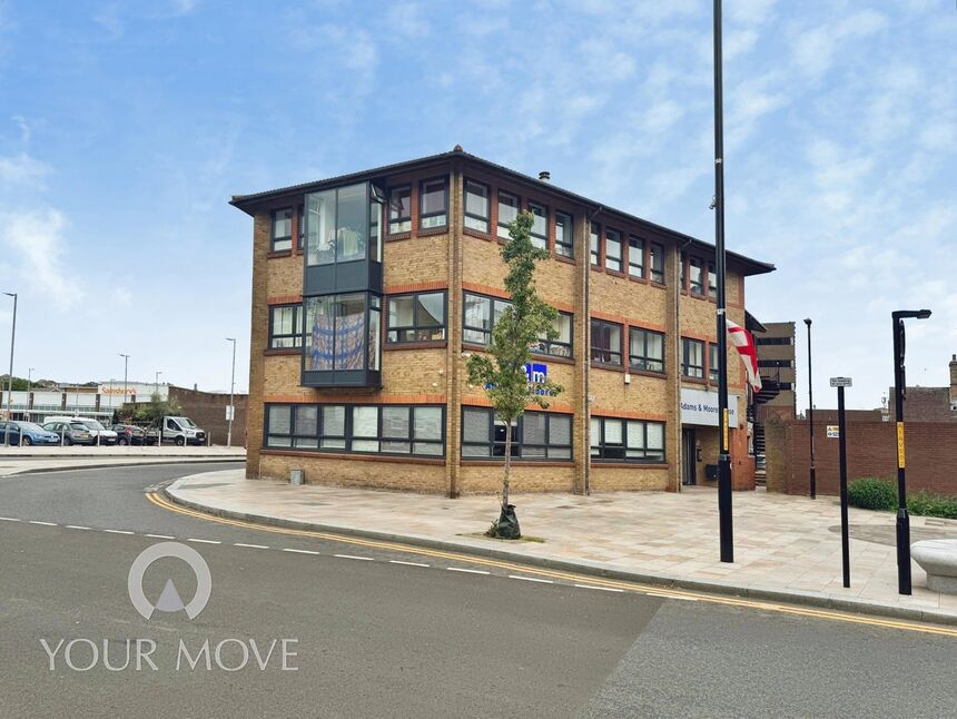 Flat Instone Road in Dartford