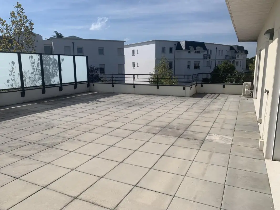 Flat Rue Élie Lourmet in Villenave-d'Ornon