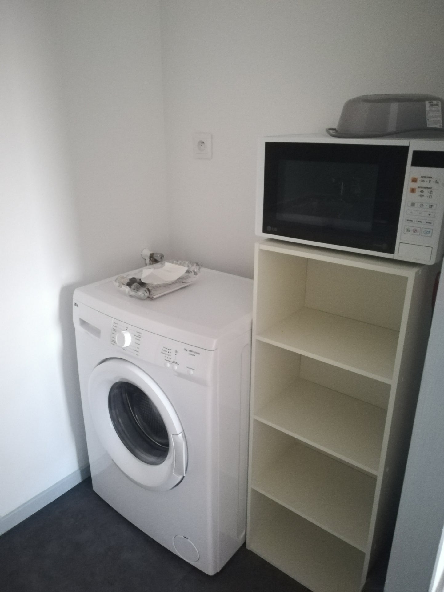 Room Rue Giner de los Rios in Bordeaux