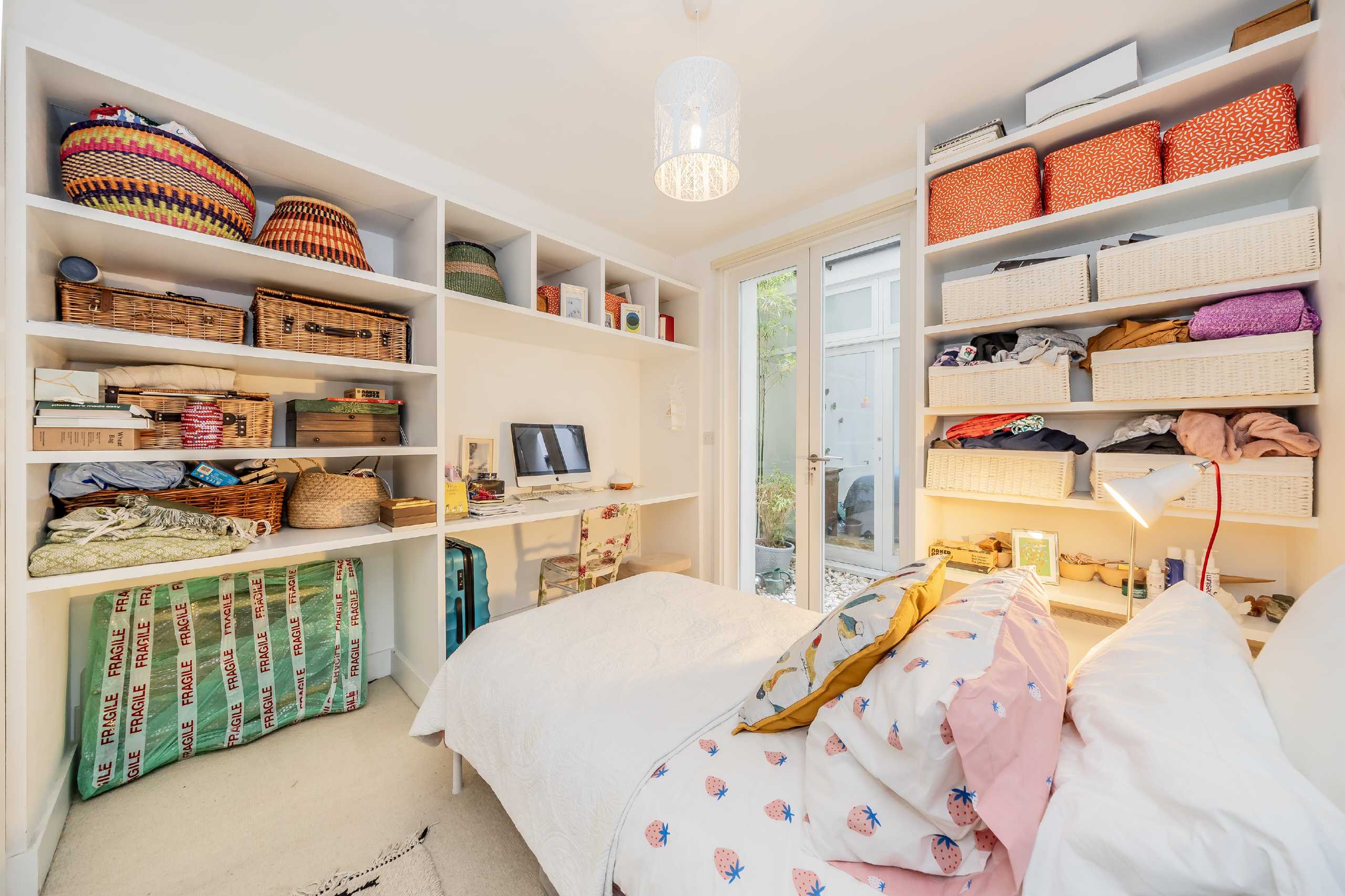 Flat Lancaster Road in Greater London