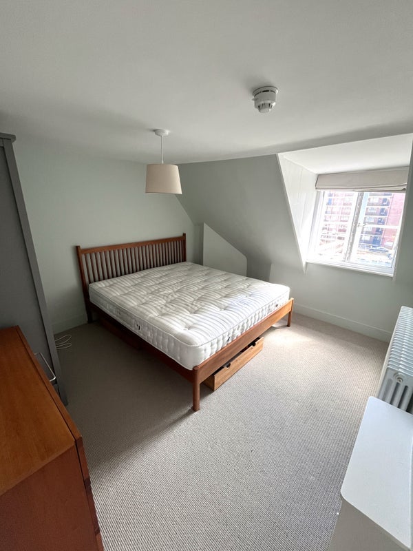 Room Great Ormond Street in Greater London