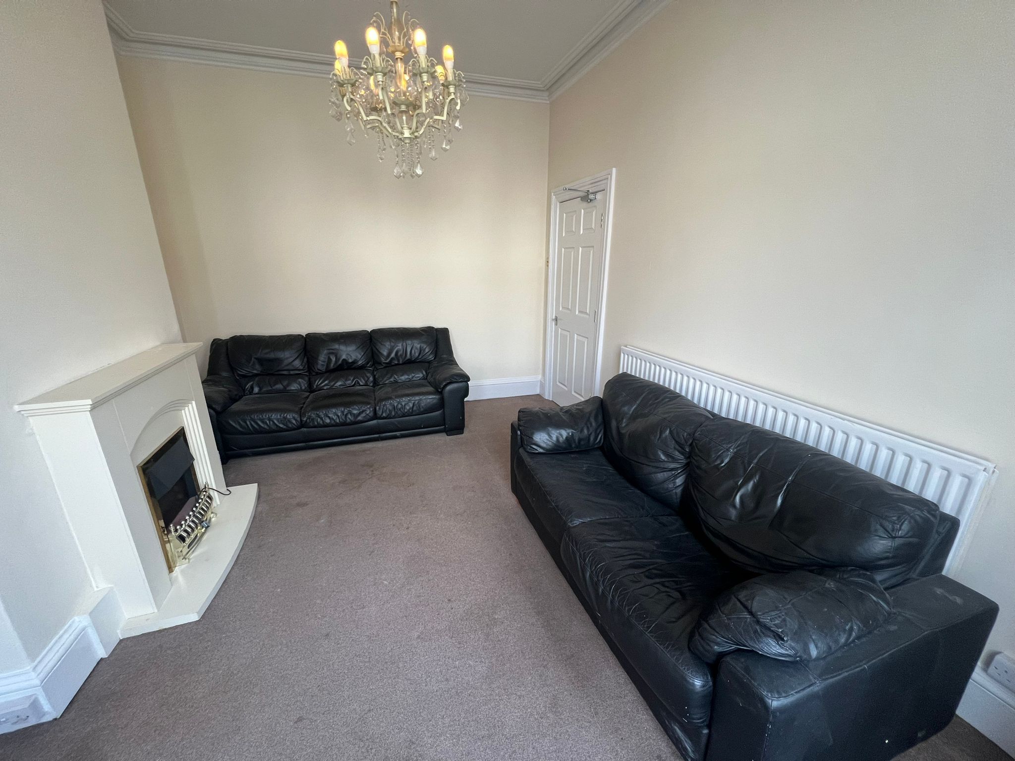 House Clarendon Avenue in Royal Leamington Spa