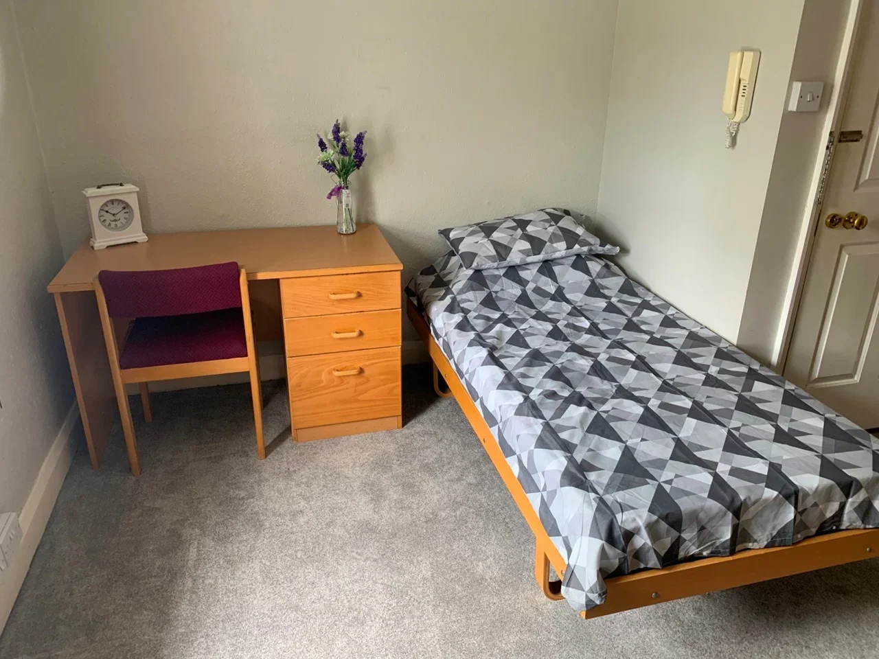 Room Colonnade in Greater London