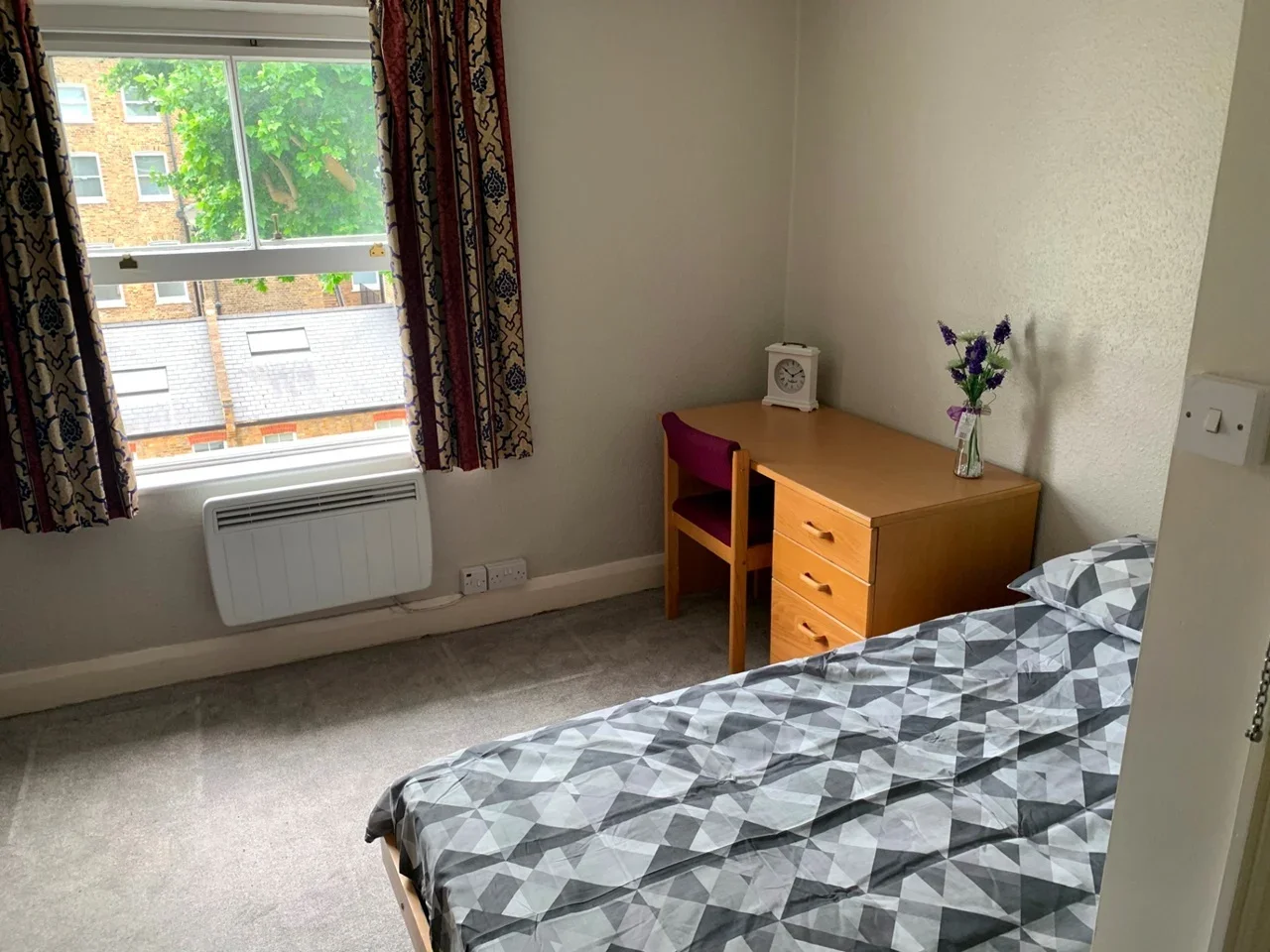 Room Colonnade in Greater London