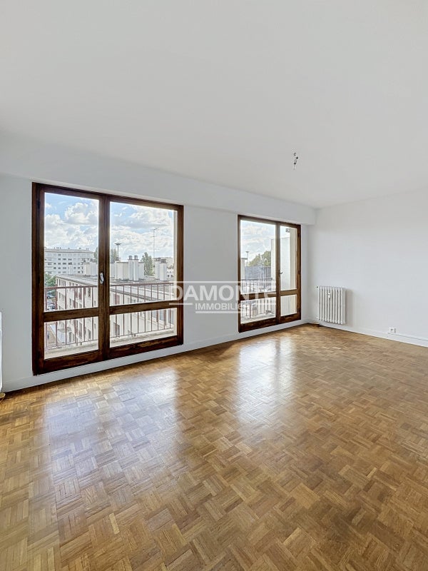 Appartement Boulevard du 1er Régiment d'Artillerie de Montagne à Troyes