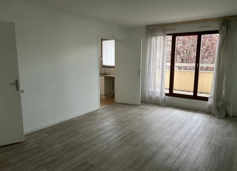Appartement Avenue Alphonse Bordereau à Chelles