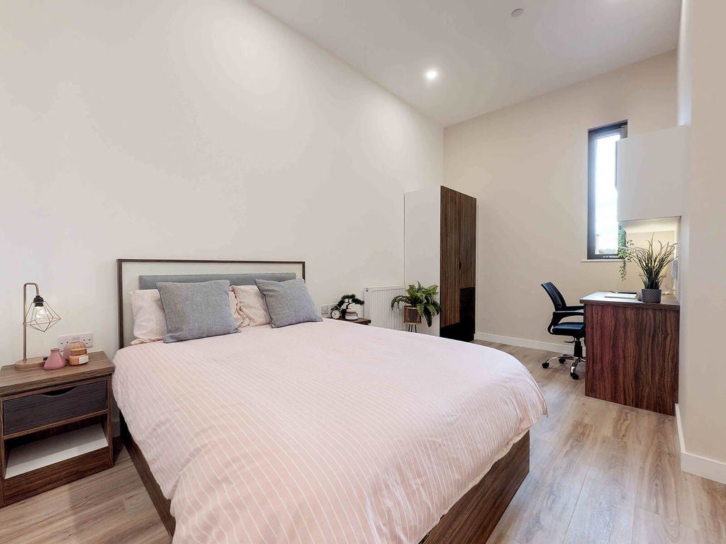 Flat Furnival Gate in Sheffield
