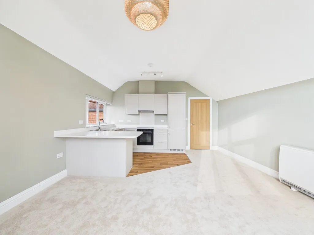 Flat Denne Road in Horsham